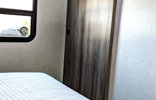 2025 KZ Connect SE – Sleeps 6–7