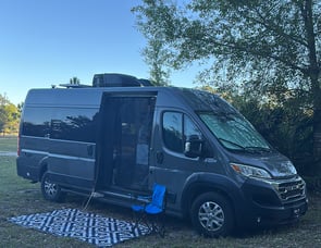 Thor Motor Coach Dazzle 2LB