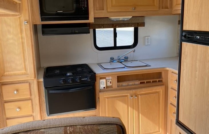 Great space for everything from morning coffee to meal prep!