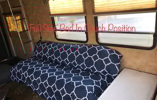 2005 Raptor 34' Toy Hauler, Triple Axle, Sleeps 10