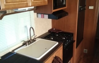 2011 Komfort Trailblazer 249BH