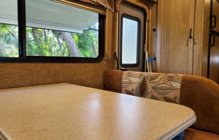 2016 Coachmen RV Freelander 32BH Ford 450