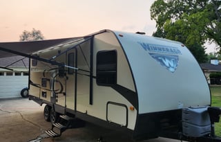 2017 Winnebago Minnie 2455 BHS