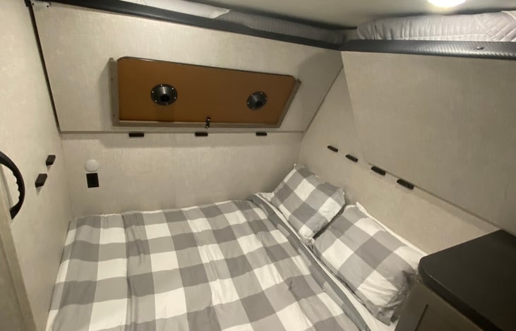 Spacious Queen Bed in second private bunkhouse