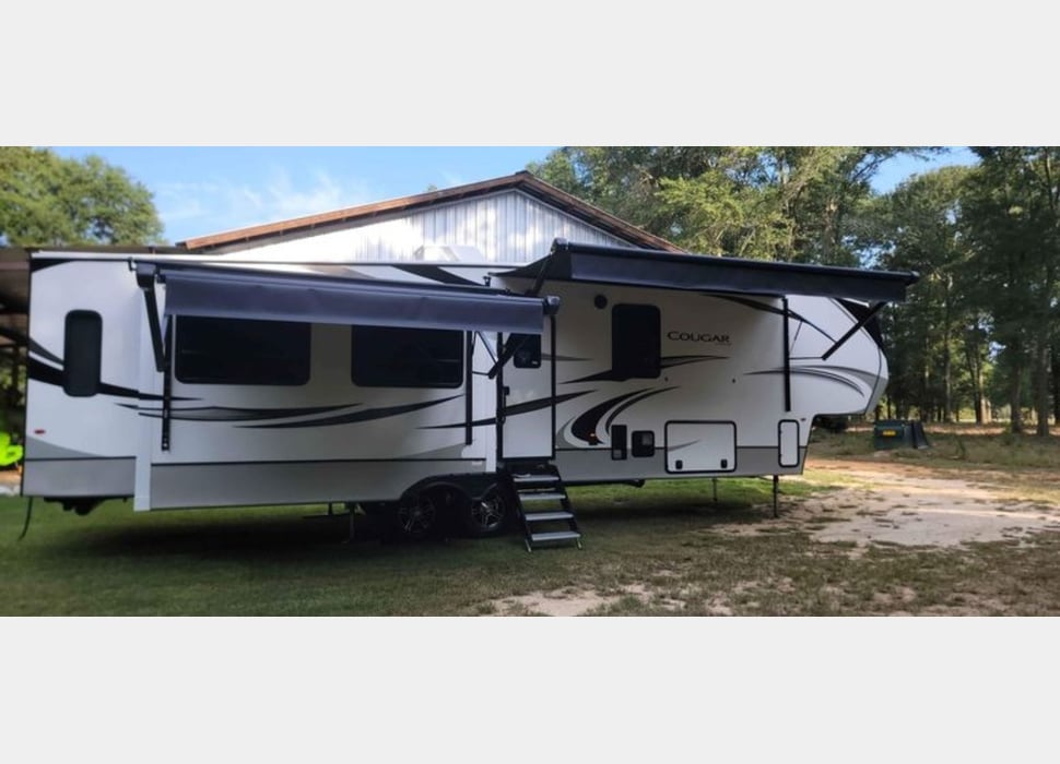 Fifth Wheel rentals in Camp Hill