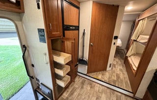 Family Road Trip RV | Sleeps 10 & Pet Friendly