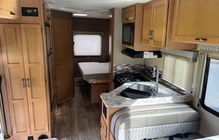 2017 Thor Motor Coach Freedom Elite 26HE