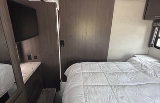 2024 Thor Resonate Class A Family Bunkhouse