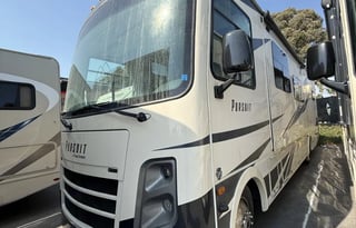 A5 Pursuit Sleeps6-Comfort, Space, Road Confidence