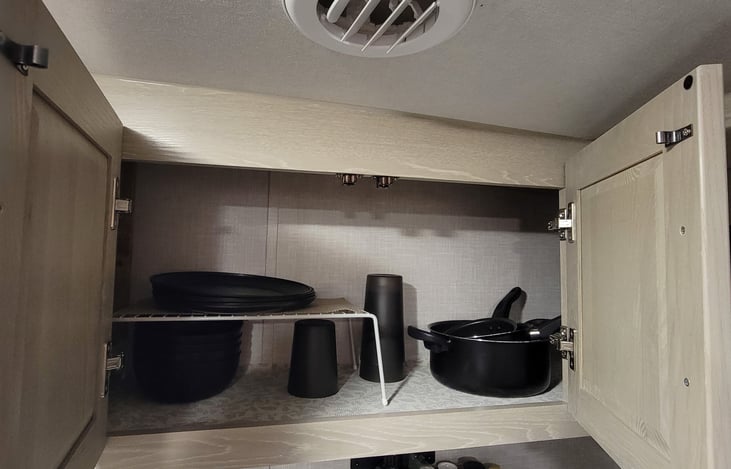 Basic service ware provided.