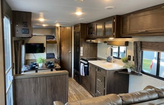 Fully Stocked 2019 Grey Wolf Bunkhouse delivery!