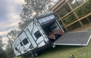 2018 STYRKER ST-2912-TOY HAULER