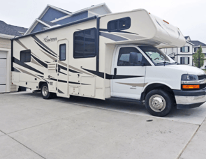 Coachmen RV Freelander 27QB Chevy 4500
