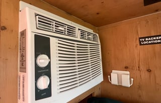 Cozy Offroad Camper with Tempur-Pedic Bed