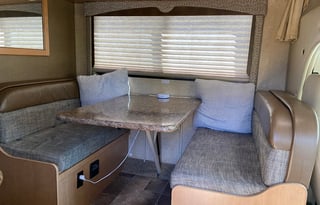 2017 Thor Motor Coach Freedom Elite 24FE "BELLA"