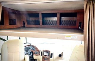 2012 Thor Motor Coach ACE 30 1