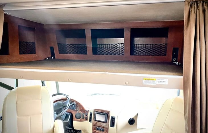 Ace of the Roads - Overhead loft full size bed