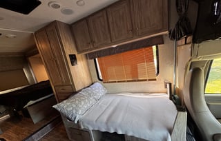 2018 Forest River RV Sunseeker LE 2250SLE Chevy