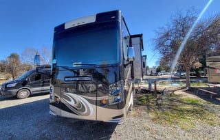 Class A Diesel Pusher bunkhouse w/ 2 full baths