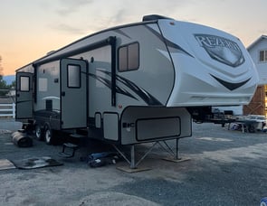 CrossRoads RV ReZerve RFZ31BH