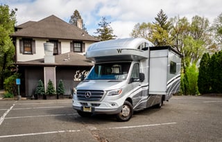 Winnebago Navion - Luxury Meets Adventure