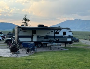 CrossRoads RV Zinger ZR280BH