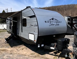 EAST TO WEST Silver Lake 29KBH