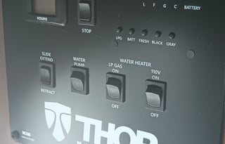 2021 Thor Chateau 24,solar,mega slide out,Ins incl