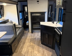 Forest River RV Cherokee Grey Wolf 26DBH