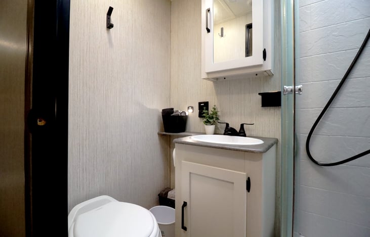 Experience "Gratitude" with our 2022 Palomino Puma 32RBFQ2 located near Table Rock Lake near Branson Missouri and Lake Of The Ozarks. Thank you from us at StoneMountainRVs(dot)com