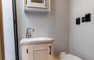 Fully Stocked - 2027 EAST TO WEST Entrada 2800S