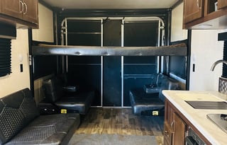 2019 Jayco Toy Hauler with patio -  Sleeps 6!