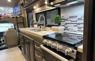 ‘Serenity’ Loaded with Comfort Amenities + Grill