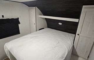 Only 99 weekday special,Sleeps 9,2 bed,1.5 bath