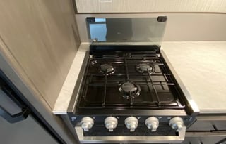 set up and deliver kid friendly toy hauler