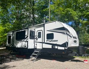 Keystone RV Fuzion Impact Edition 330