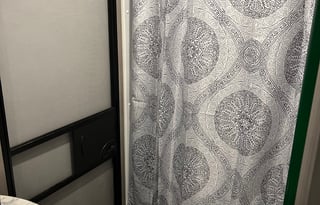 Spotless!  2022  RV Coleman Lantern Series 263BH