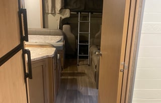 2020 Thor Motor Coach Chateau 28Z