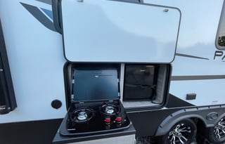 Family-Friendly Keystone Passport SL (2022)