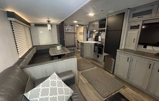 Hassle-free Camping with "The Mallard"