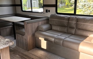 2021 CrossRoads RV Zinger ZR320FB