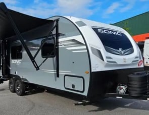 Venture RV Sonic SN231VRK