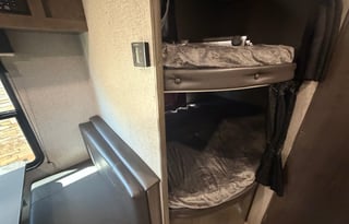 Spacious Clean 29' Jayco Travel Trailer