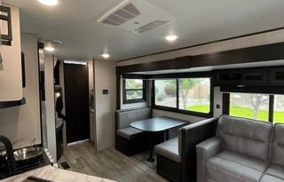 Jayco Jay Flight Baja 267BHS - Family Approved!