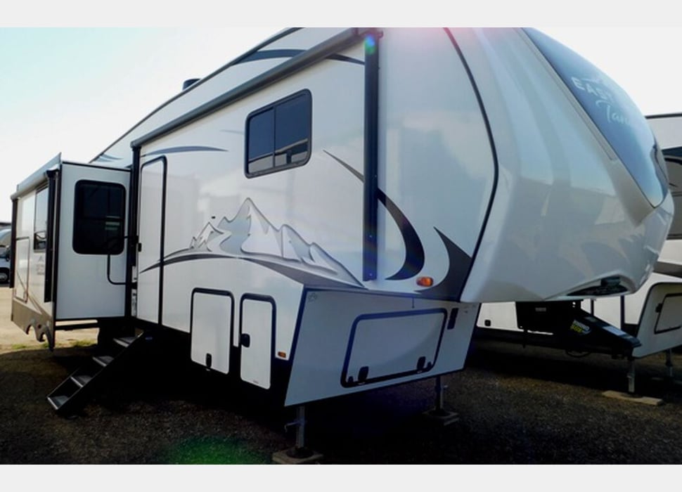 Fifth Wheel rentals in Myakka City