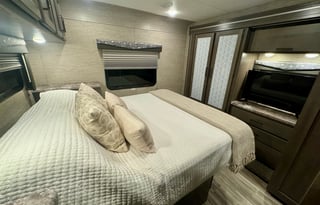 BRAND NEW! 2024 Thor Motor Coach Four Winds 31EV