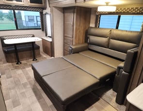 Dutchmen RV Coleman Light 2515RL