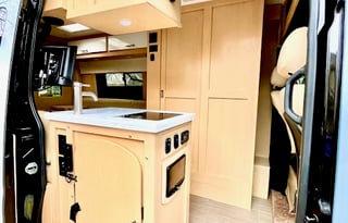 Mercedes Luxury = Ultimate Glamping! All Inclusive