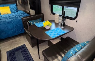 Cute & Cozy "Fully Stocked" Jay  Flight