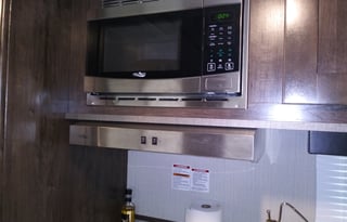 2019 Radiance R-32BH